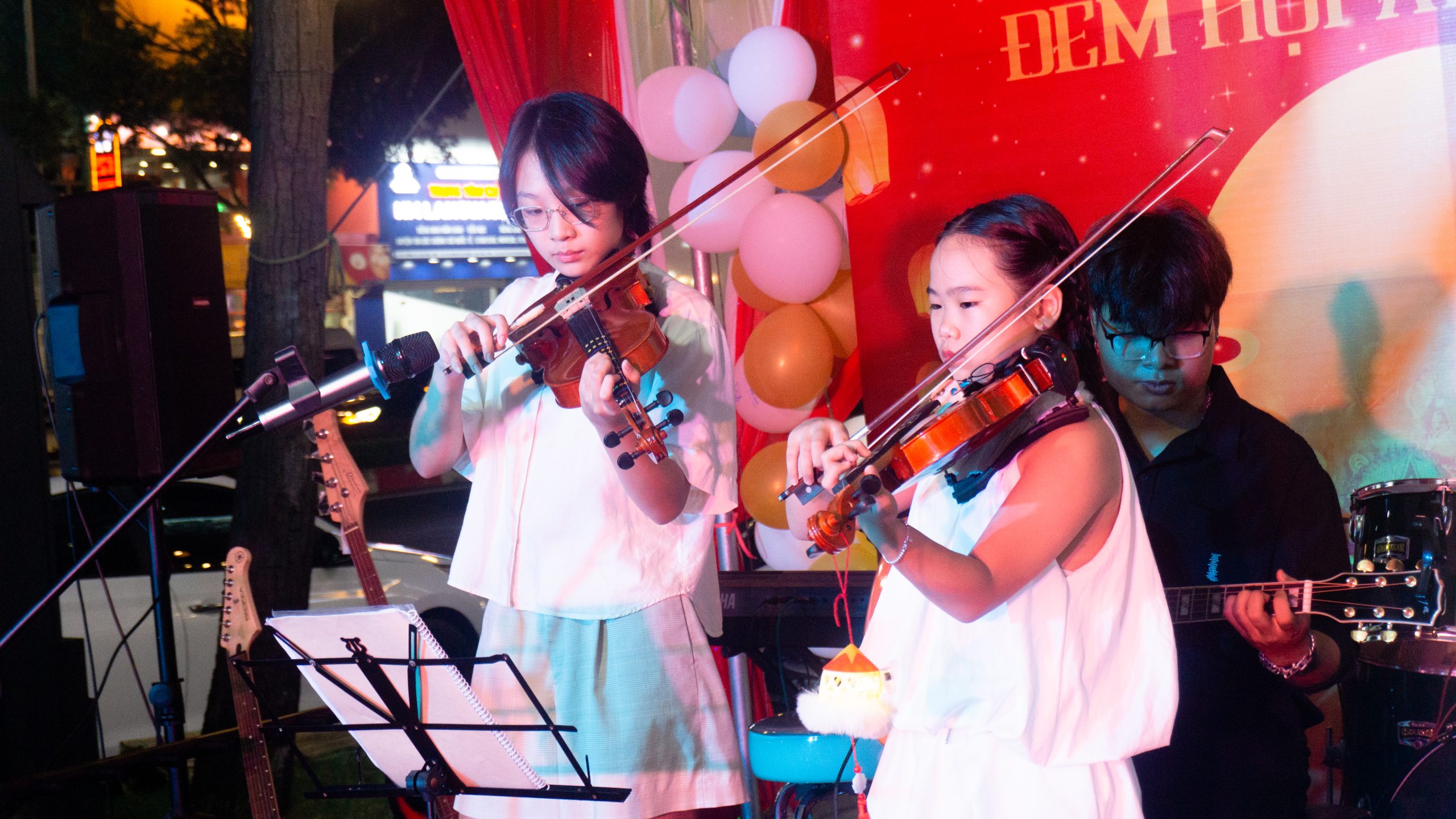 Học viên biểu diễn