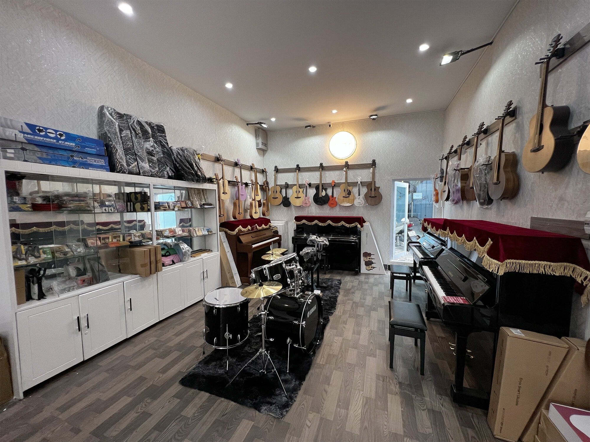 Trung Tâm Đào Tạo Âm Nhạc, Mỹ Thuật - Music & Color Vũng Tàu.